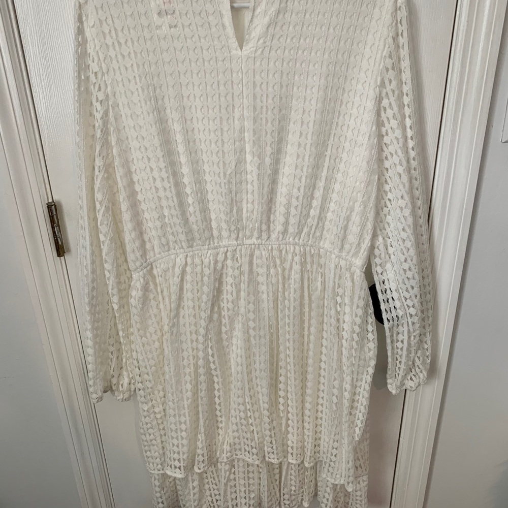 White high neck lace long sleeve dress